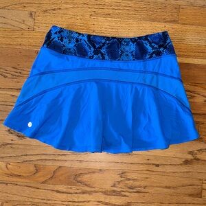 Lululemon Vibrant Blue Mini Skirt shorts with Snake Print Accent
